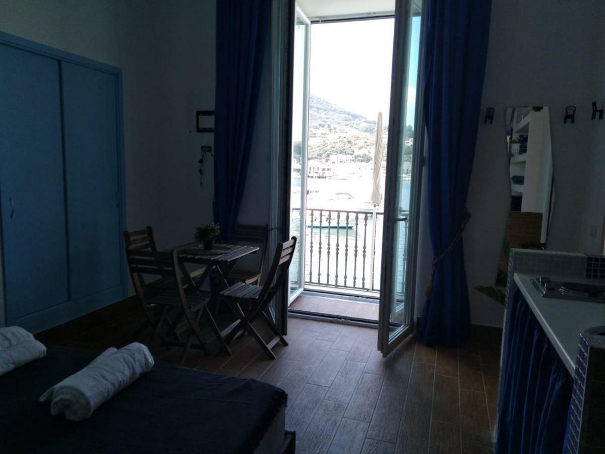 Casa Vacanze Riva Destra Ischia Exterior foto