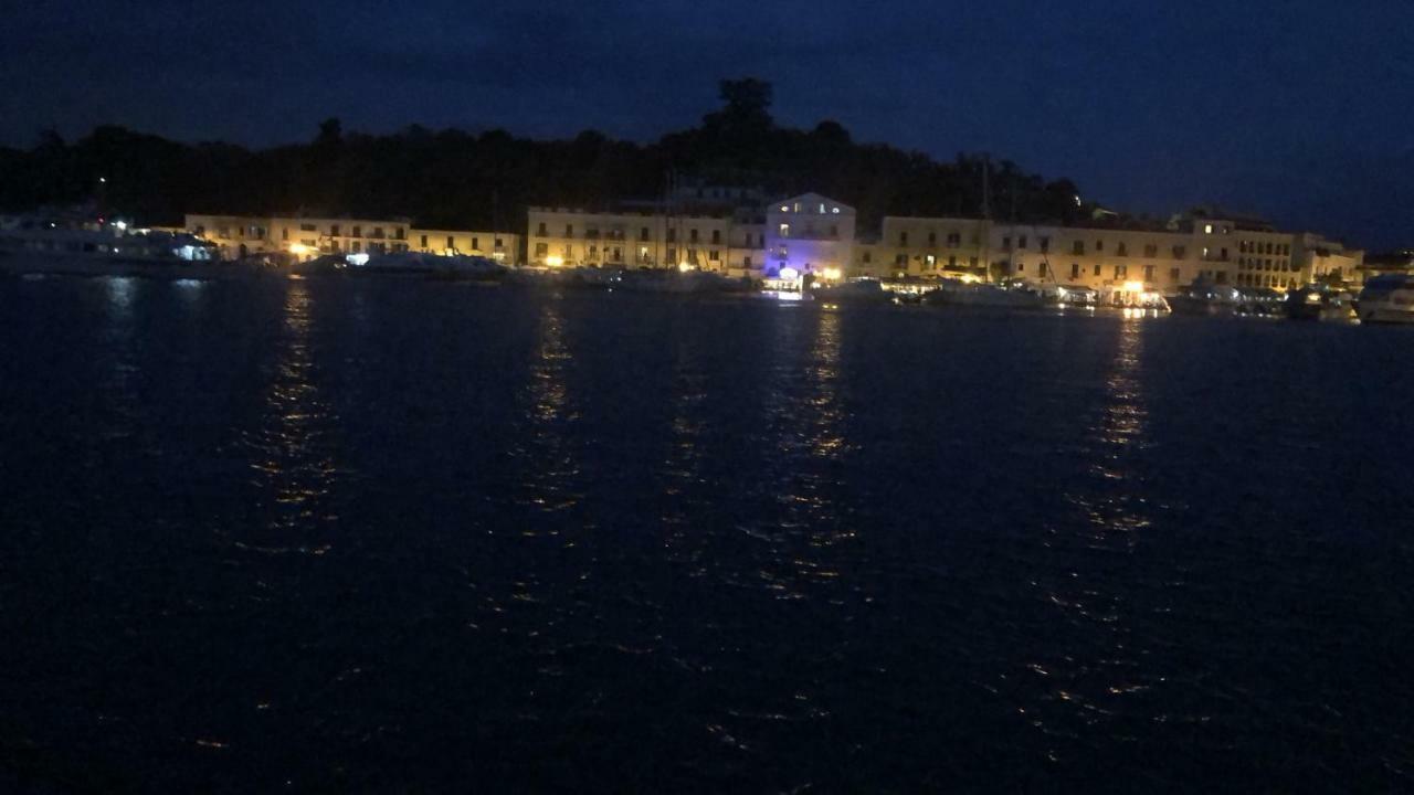 Casa Vacanze Riva Destra Ischia Exterior foto