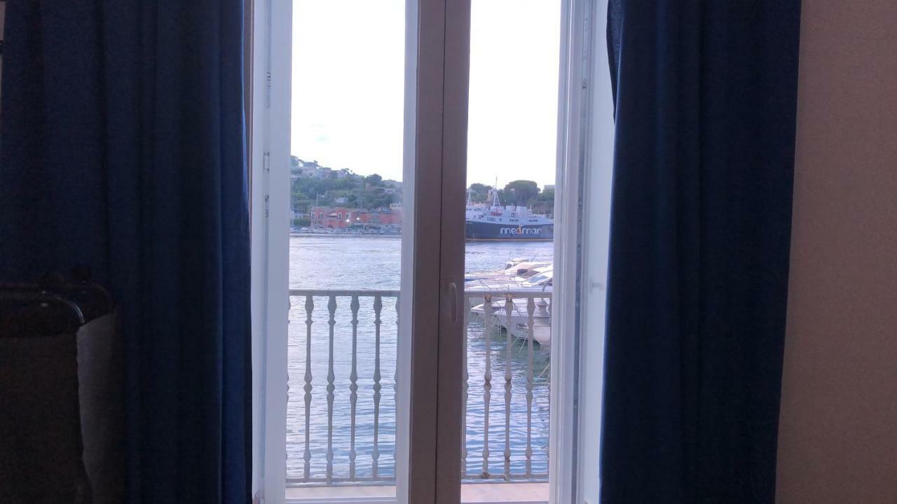 Casa Vacanze Riva Destra Ischia Exterior foto